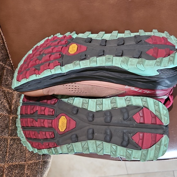 Altra Olympus 5 Tan Red Black Lace Up Hiking Trail Sneakers Running Shoes - Picture 5 of 8